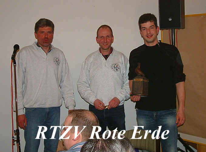 Drei Männer bei der Ehrung des Vereinsmeisters 2006/07